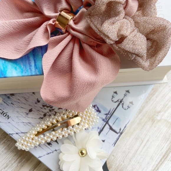 Alquimia Accessories - KNOT SCARF PEARL EMBELLISHED HAIR CLIPS SET